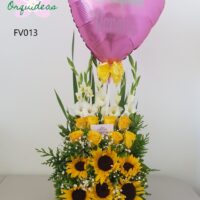Arreglo de Rosas y Girasoles